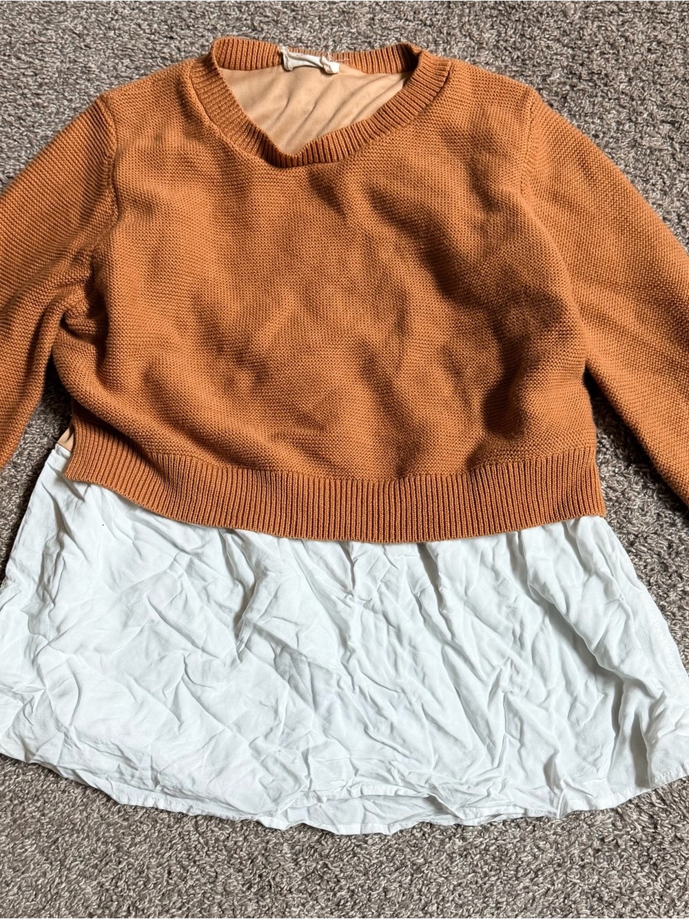 Betsey’s Boutique Women’s Scoop Neck Sweater in Burnt Orange w/White Hem